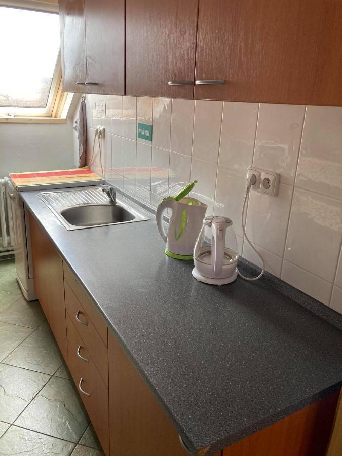 Ubytovani Na Spejcharu, Zelevcice Slaný المظهر الخارجي الصورة